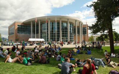 THOMPSON RIVERS UNIVERSITY
